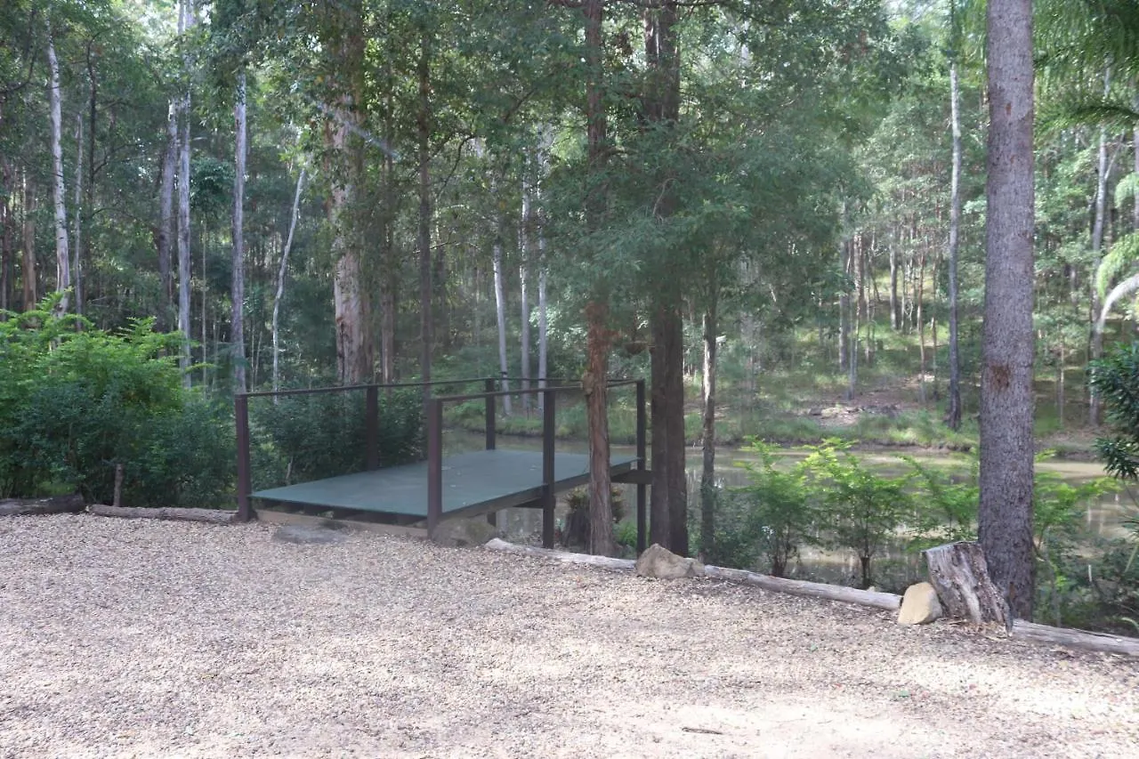 Lake View Chalet: Scenic Retreat Near Australia Zoo and Beaches Landsborough 0*,  Australia